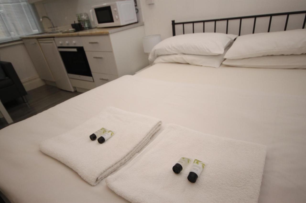 Barton Beachside - Stylish Studio Apartment, Double & Single - Central Beach & Promenade Location - Over 21'S, Family Friendly Only, Id Required Blackpool Eksteriør bilde